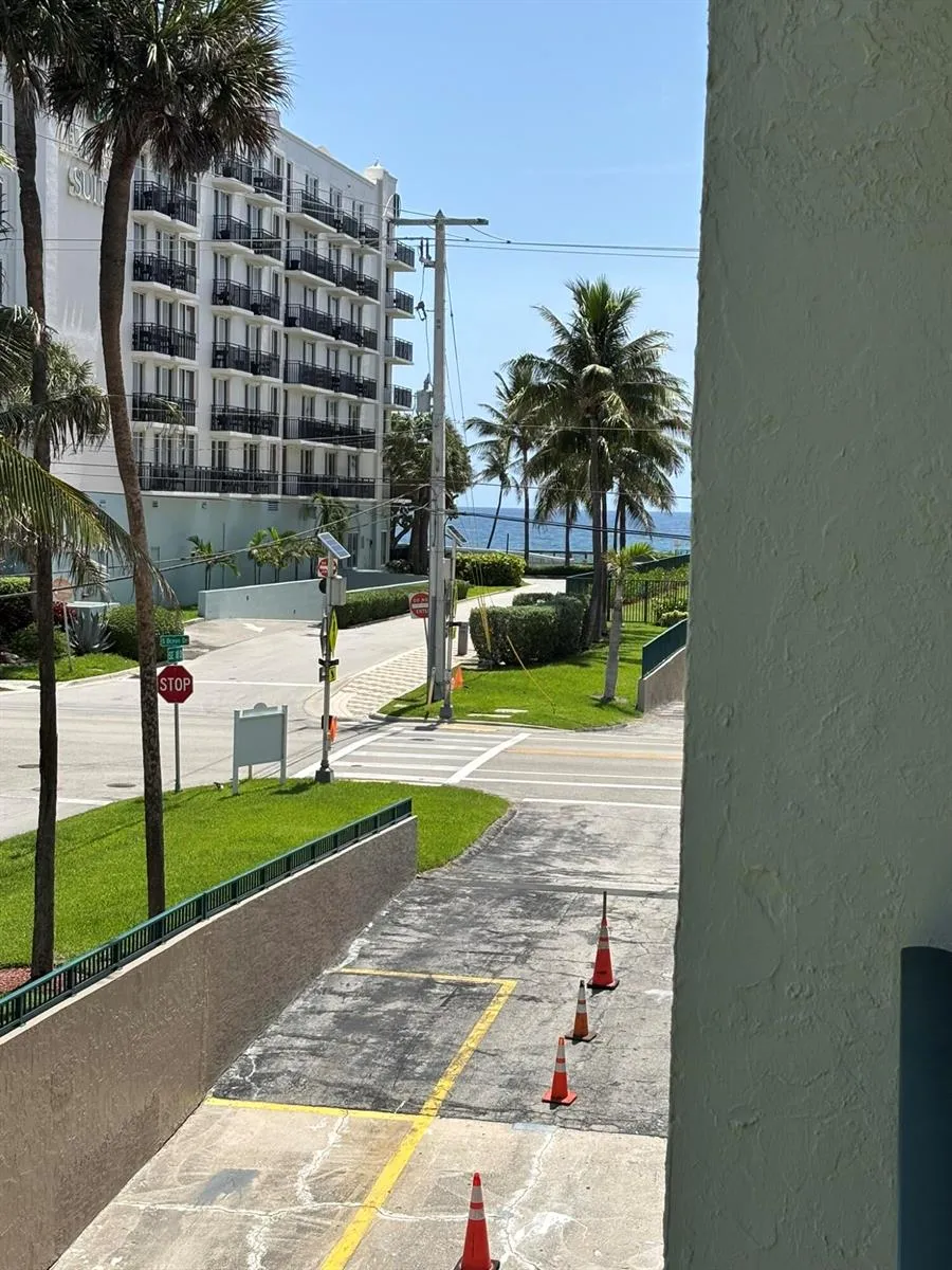 1238 HILLSBORO MILE #210 Hillsboro Beach, FL 33062