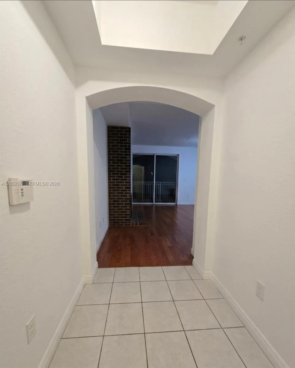 8936 W Flagler St #204 Miami, FL 33174