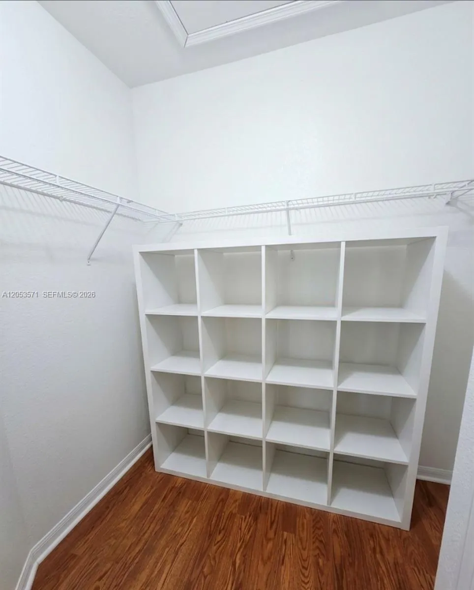 8936 W Flagler St #204 Miami, FL 33174