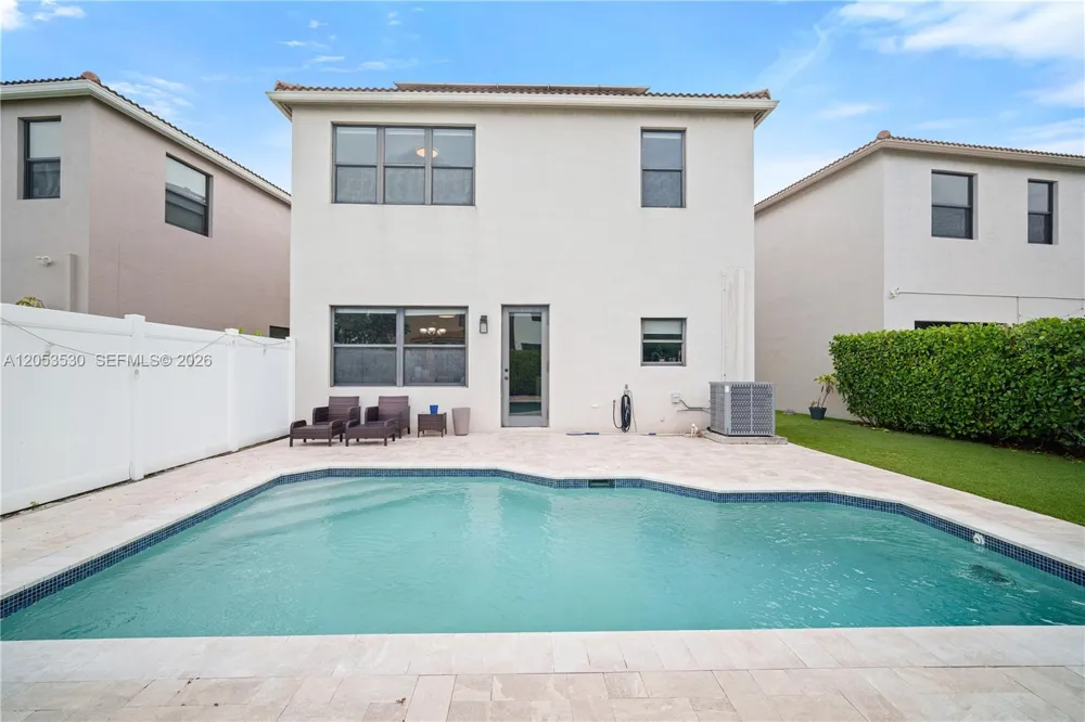 918 NE 191st St Miami, FL 33179