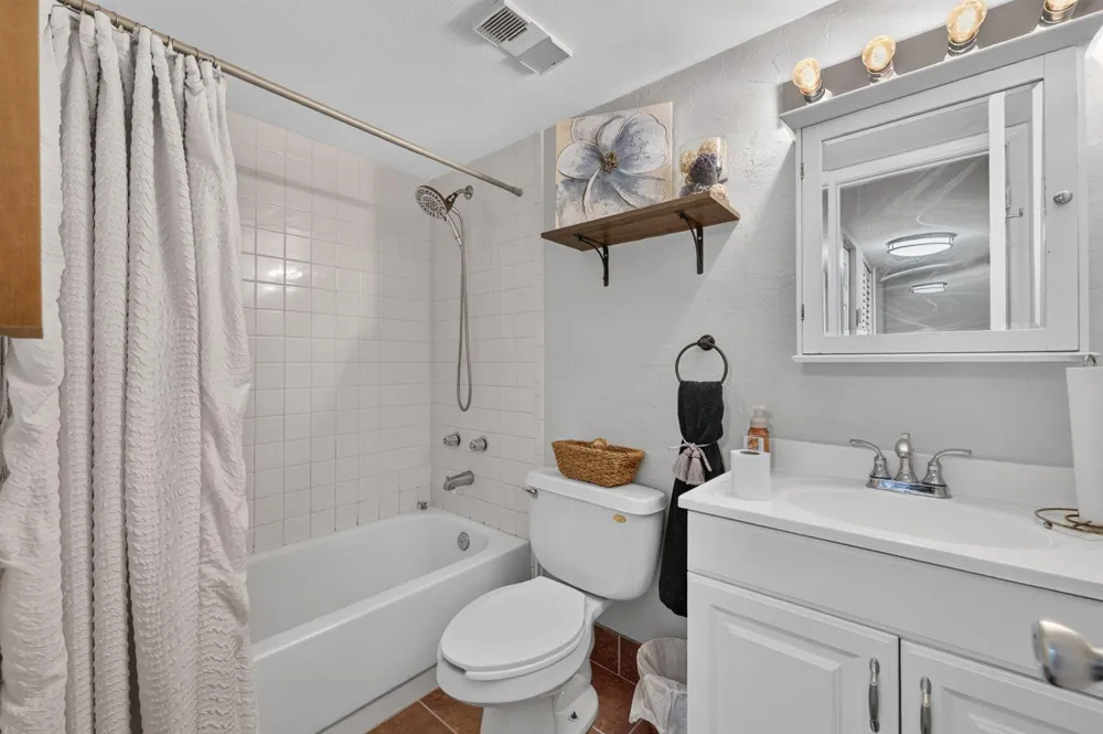 2242 NW 39TH AVENUE Coconut Creek, FL 33066