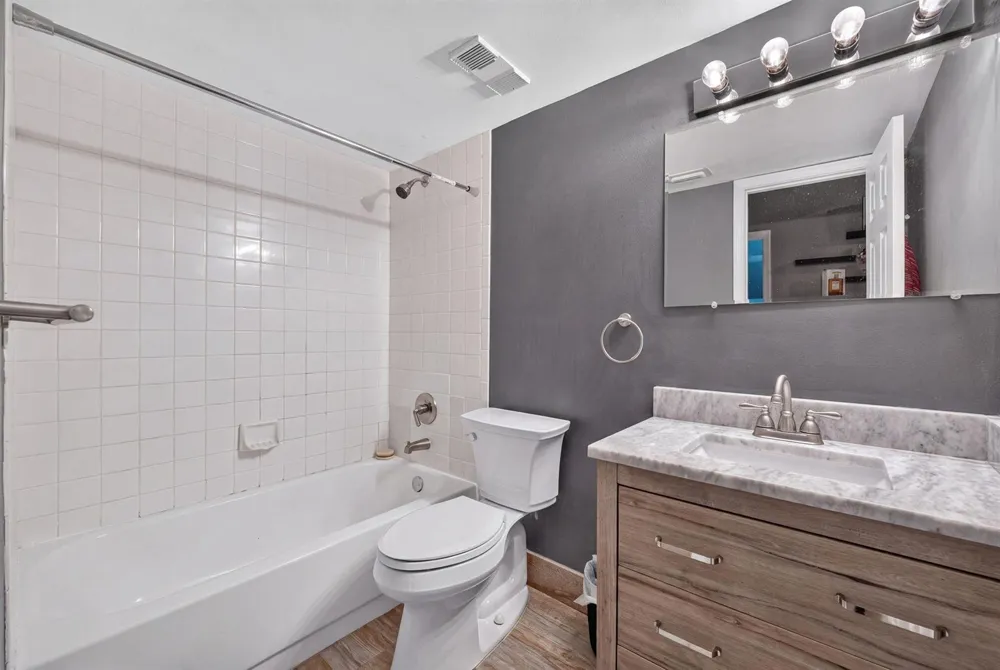 2242 NW 39TH AVENUE Coconut Creek, FL 33066