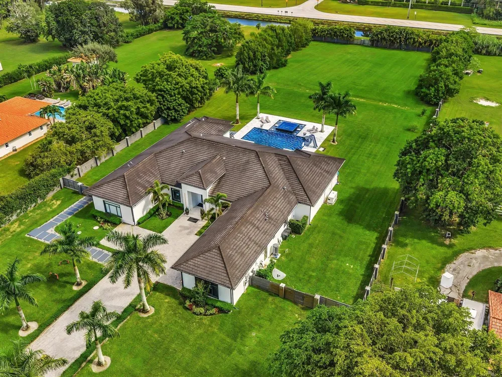 6122 SW 173RD WAY Southwest Ranches, FL 33331