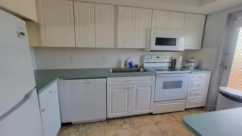 4500 Federal Highway #358g