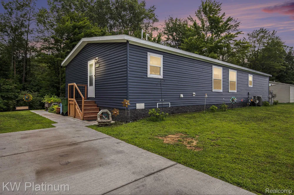 6154 Birch Creek Court Kimball Township, MI 48704