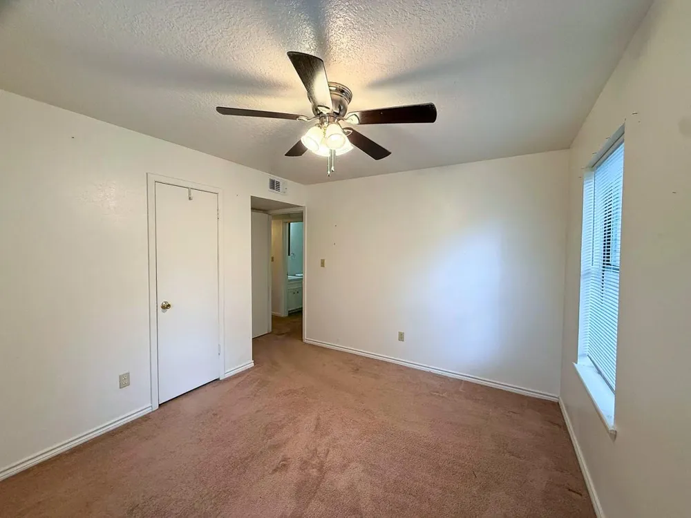 6304 Fm 1374 New Waverly, TX 77358