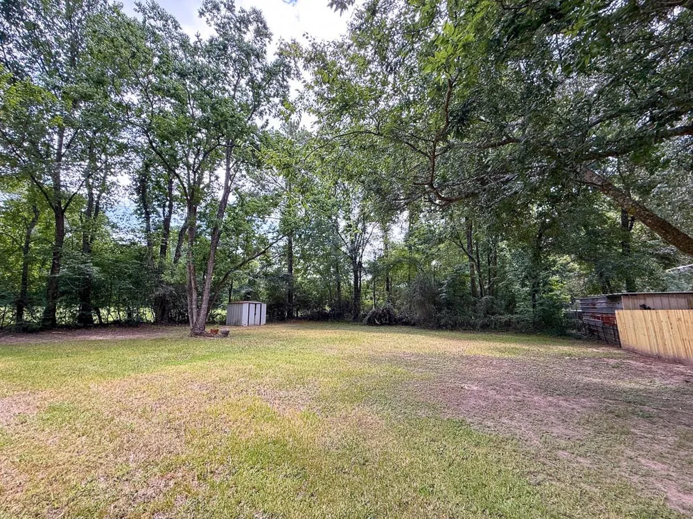 6304 Fm 1374 New Waverly, TX 77358