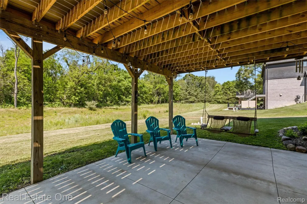 2983 28 Mile Road Washington Township, MI 48094