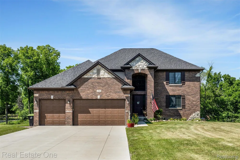 2983 28 Mile Road Washington Township, MI 48094