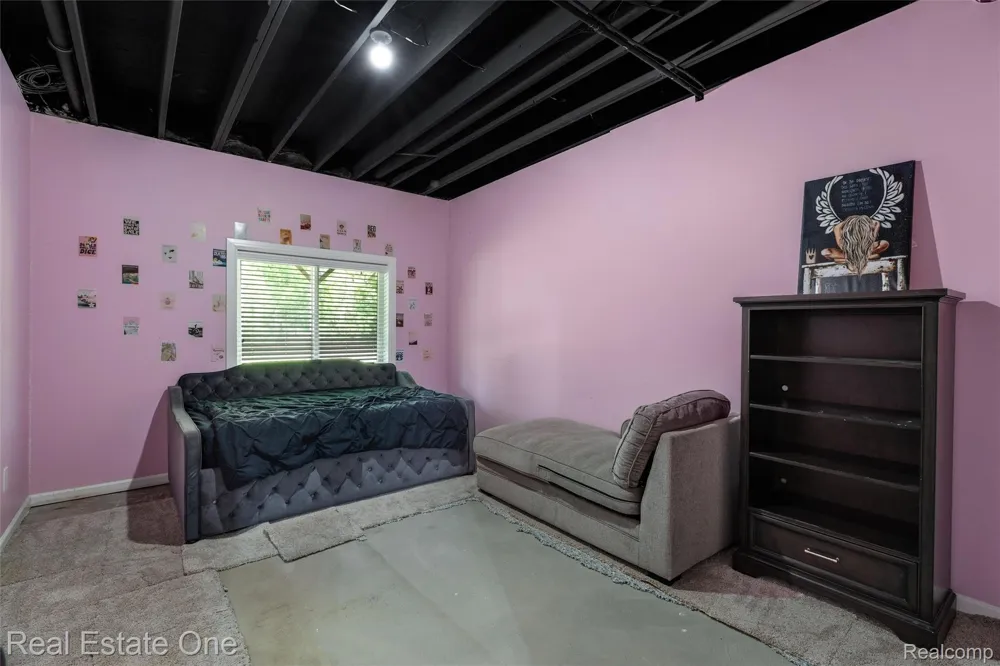 2983 28 Mile Road Washington Township, MI 48094