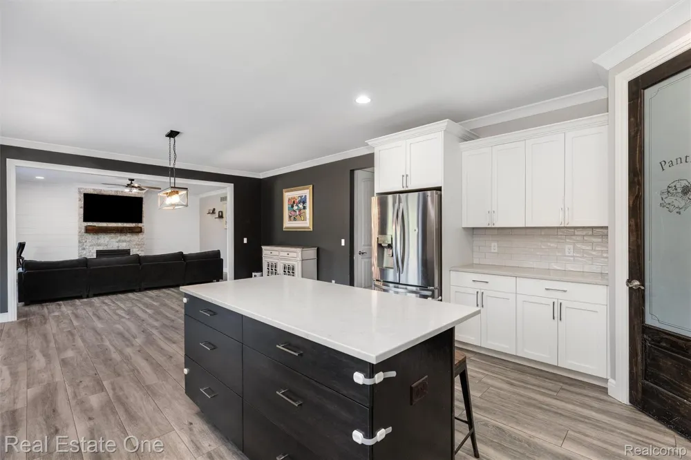 2983 28 Mile Road Washington Township, MI 48094