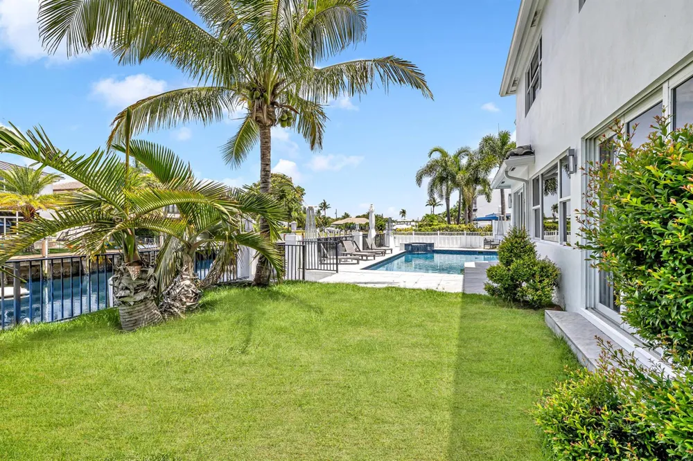 4921 NE 28TH AVENUE Lighthouse Point, FL 33064