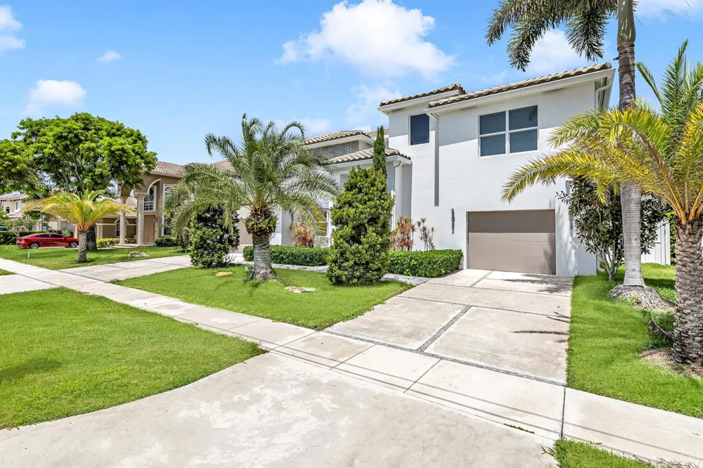 4921 NE 28TH AVENUE Lighthouse Point, FL 33064