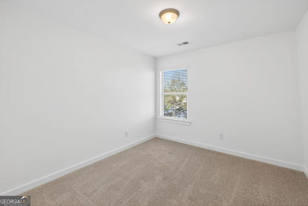 127 Royal Tern LN Warner Robins, GA 31093