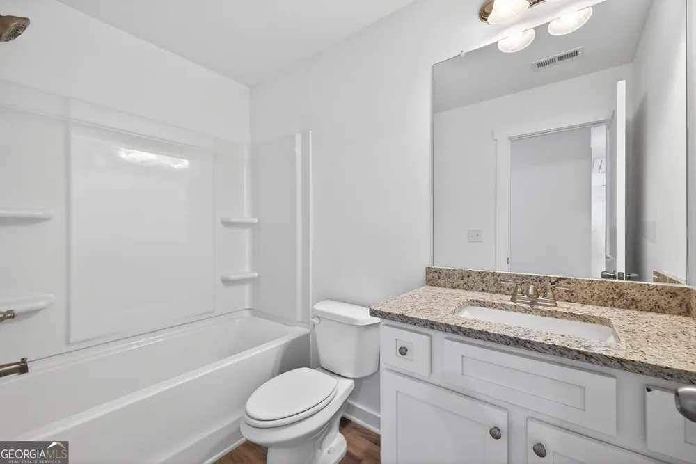 127 Royal Tern LN Warner Robins, GA 31093