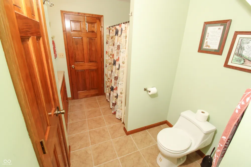7390 325 W Fairland, IN 46126