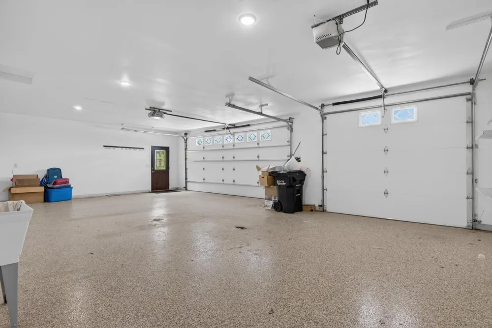 523 Legacy Lane Valley City, ND 58072