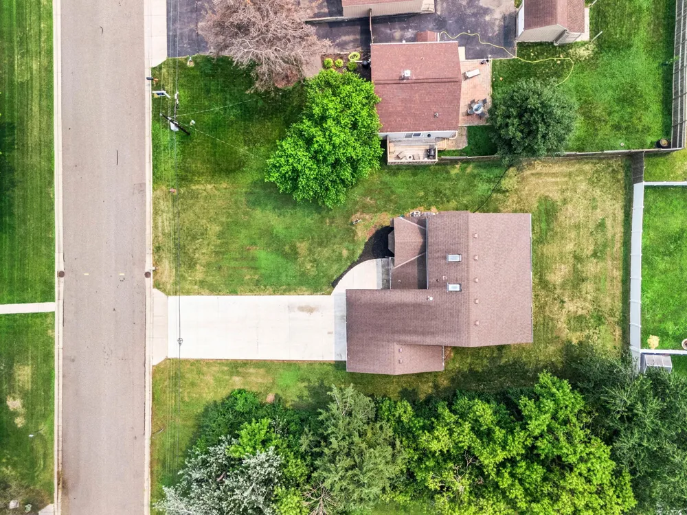 707 69th Avenue Brooklyn Center, MN 55430