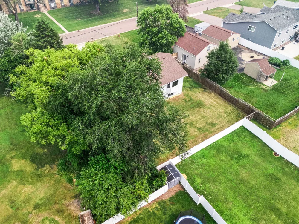 707 69th Avenue Brooklyn Center, MN 55430