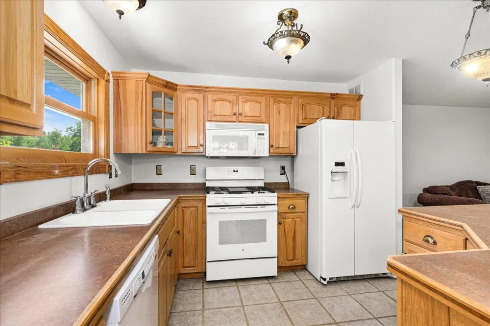 3799 S Lake Road Moose Lake, MN 55767