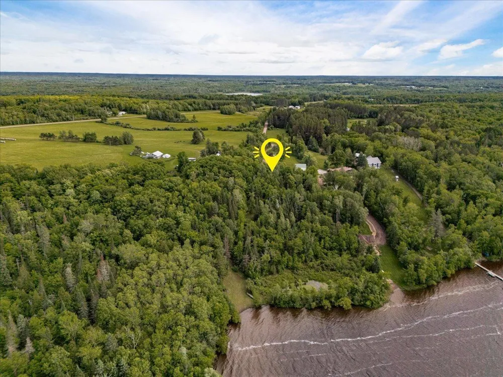 3799 S Lake Road Moose Lake, MN 55767