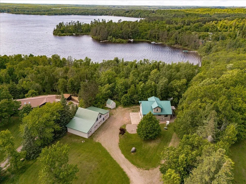 3799 S Lake Road Moose Lake, MN 55767