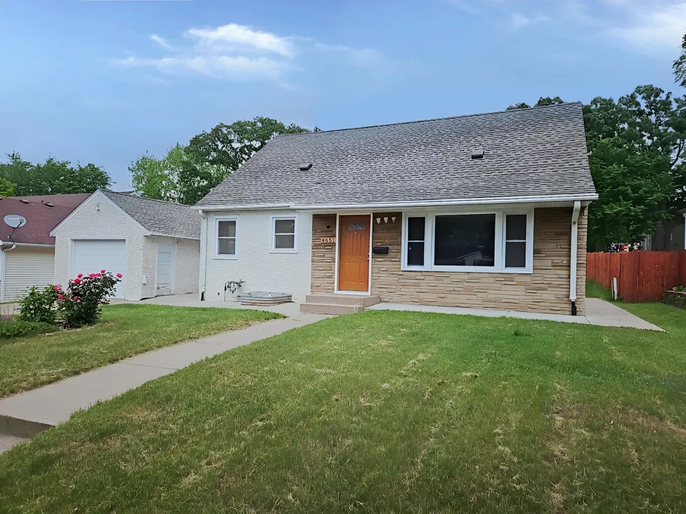 4651 6th Street NE Columbia Heights, MN 55421