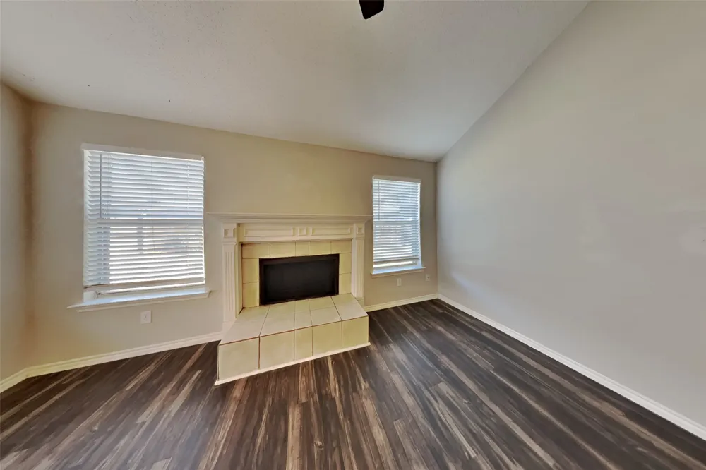 626 Dove Creek Circle Grapevine, TX 76051