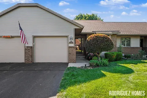 1731 Lakeview Drive