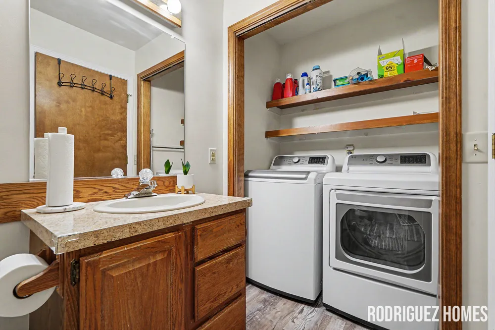1731 Lakeview Drive Zeeland Charter Township, MI 49464