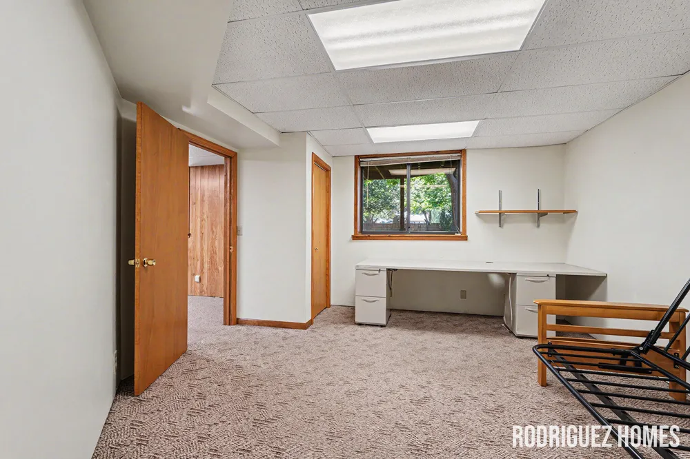 1731 Lakeview Drive Zeeland Charter Township, MI 49464