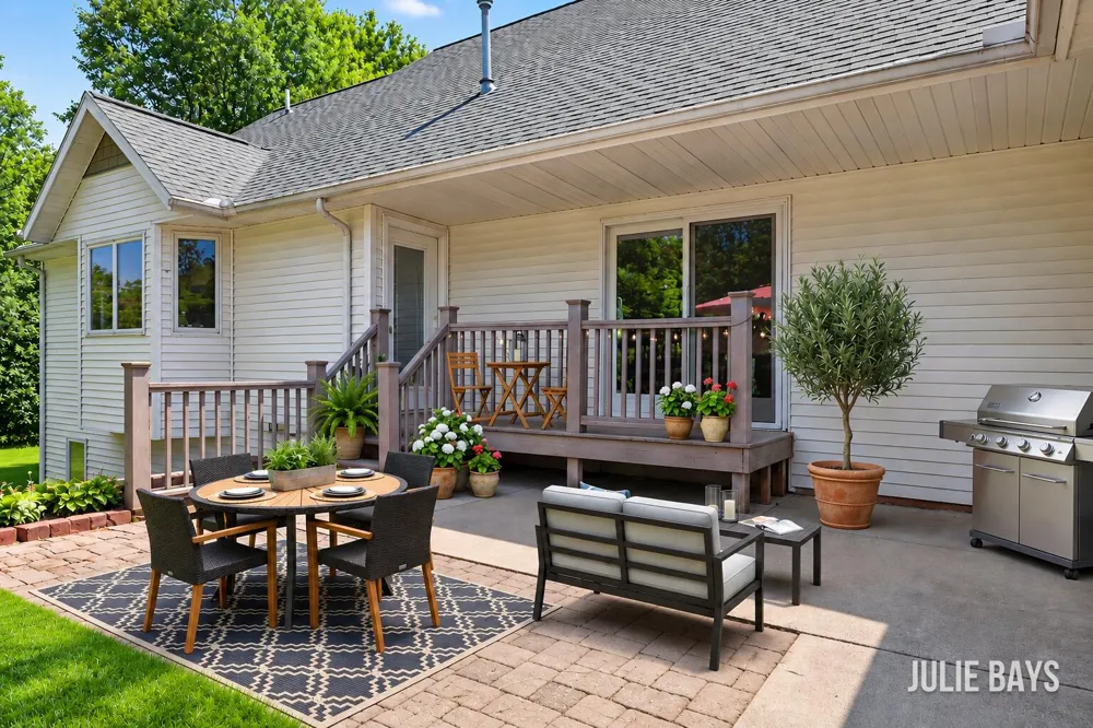6202 Black Creek Drive Irving Township, MI 49333