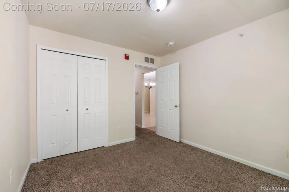 12121 Hidden View Court Utica City, MI 48315