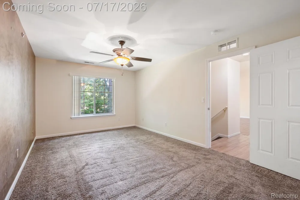 12121 Hidden View Court Utica City, MI 48315