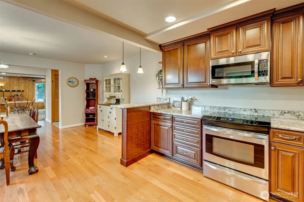 407 Dubois Road Ariel, WA 98603
