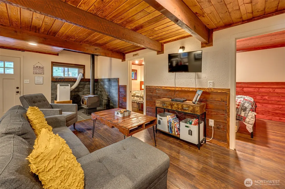 407 Dubois Road Ariel, WA 98603