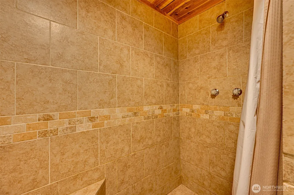 407 Dubois Road Ariel, WA 98603