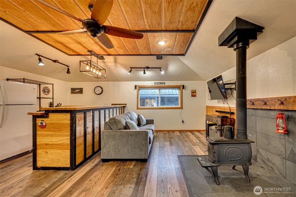 407 Dubois Road Ariel, WA 98603