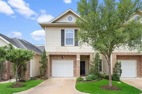 816 Sterling Creek Circle