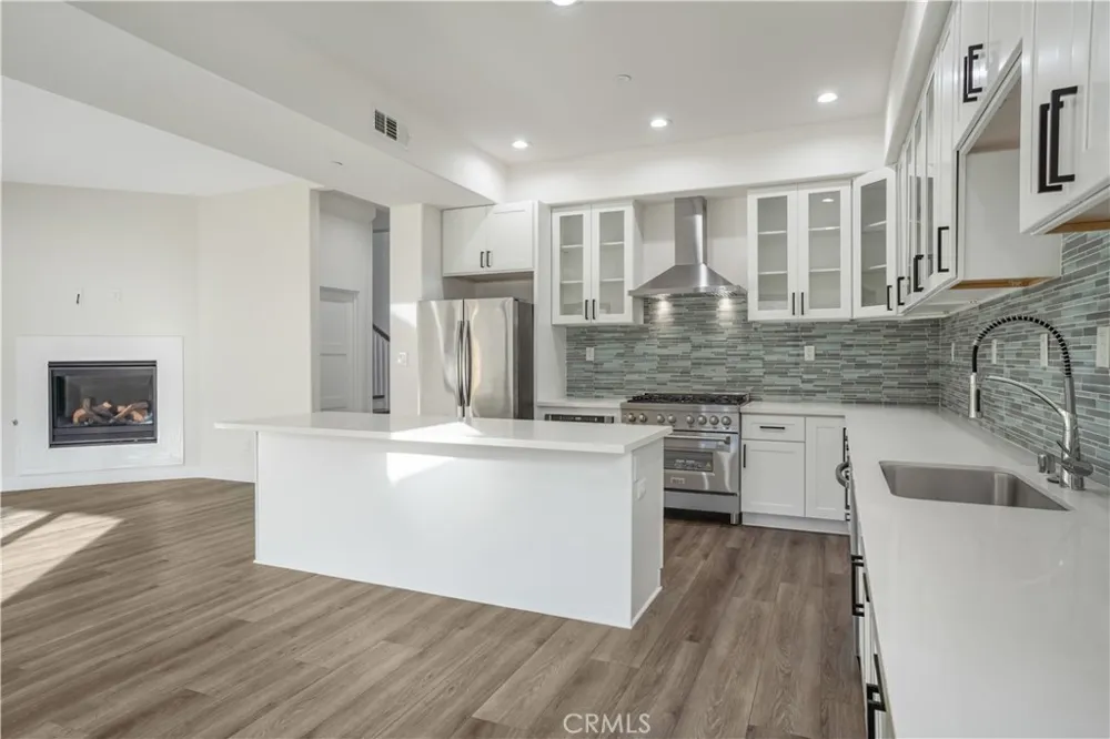 673 Castlehill Walnut, CA 91789