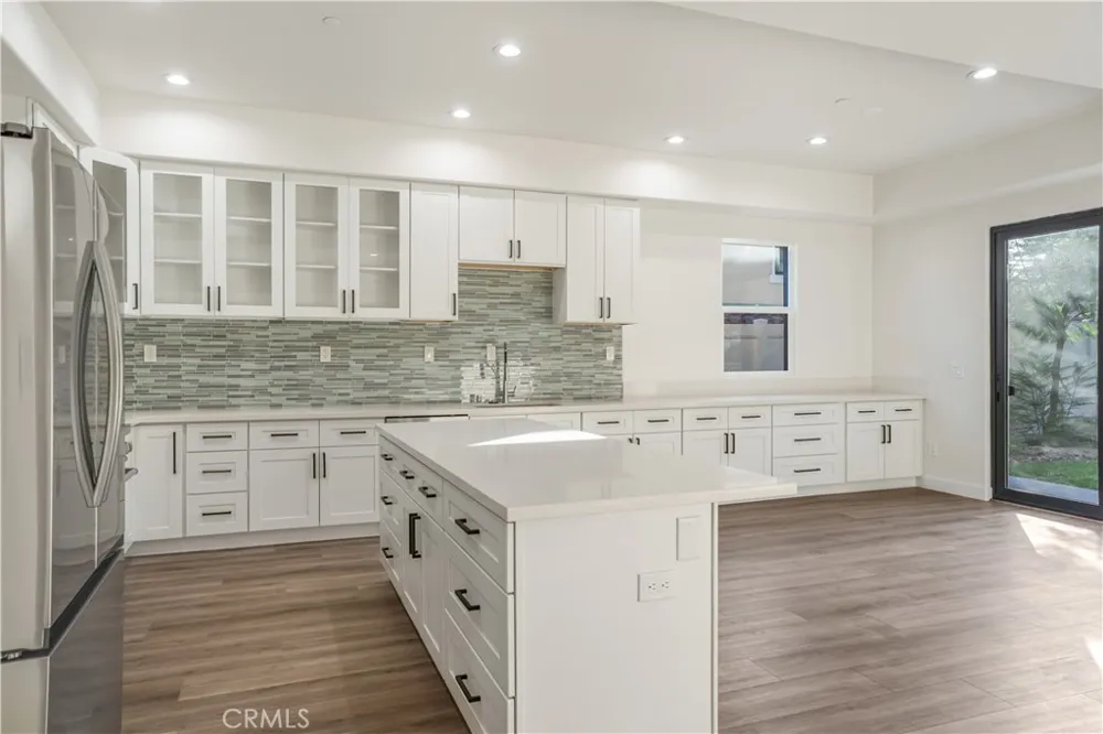 673 Castlehill Walnut, CA 91789