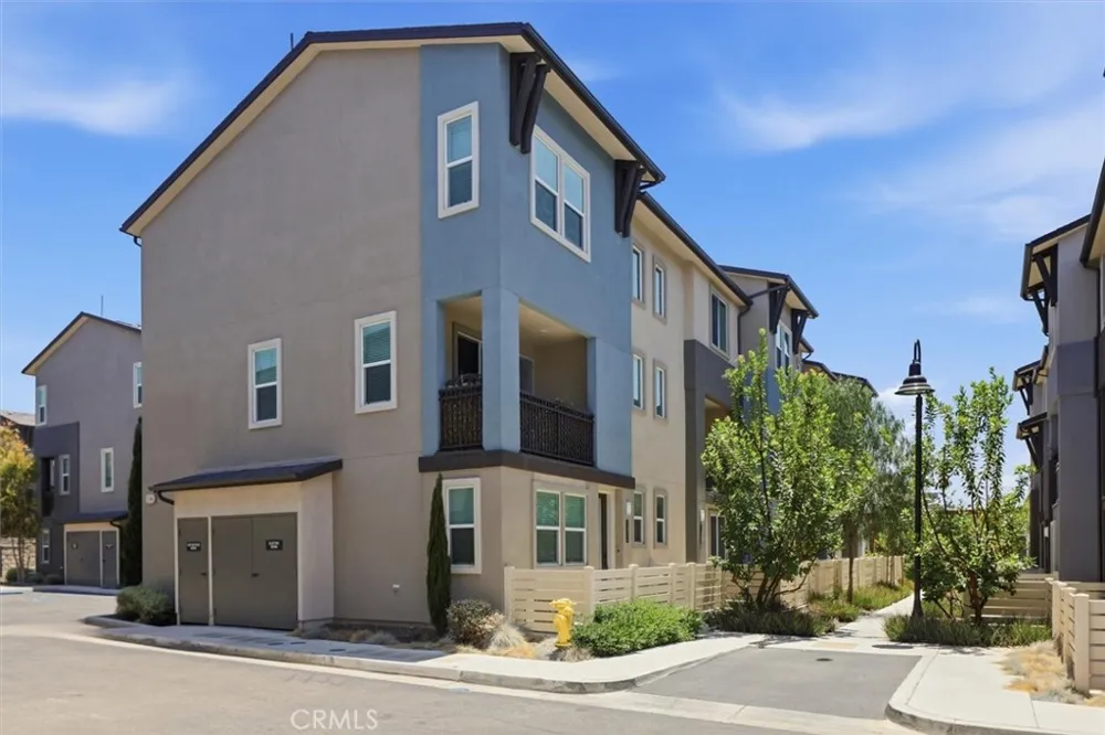 7655 Calvin Lane Gardena, CA 90248