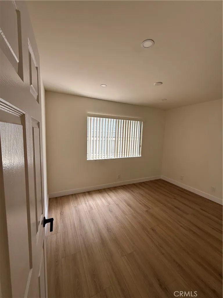 1207 Columbus Avenue #102 Glendale, CA 91202