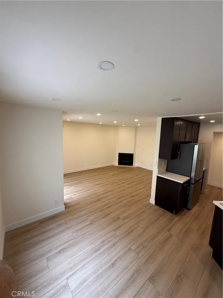 1207 Columbus Avenue #102 Glendale, CA 91202