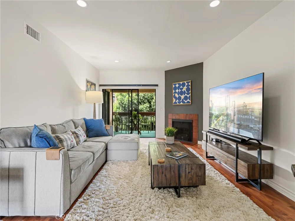 2001 E 21st St #327 Signal Hill, CA 90755
