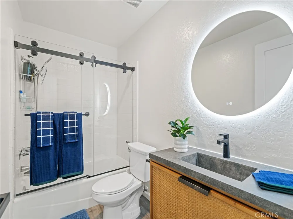 2001 E 21st St #327 Signal Hill, CA 90755