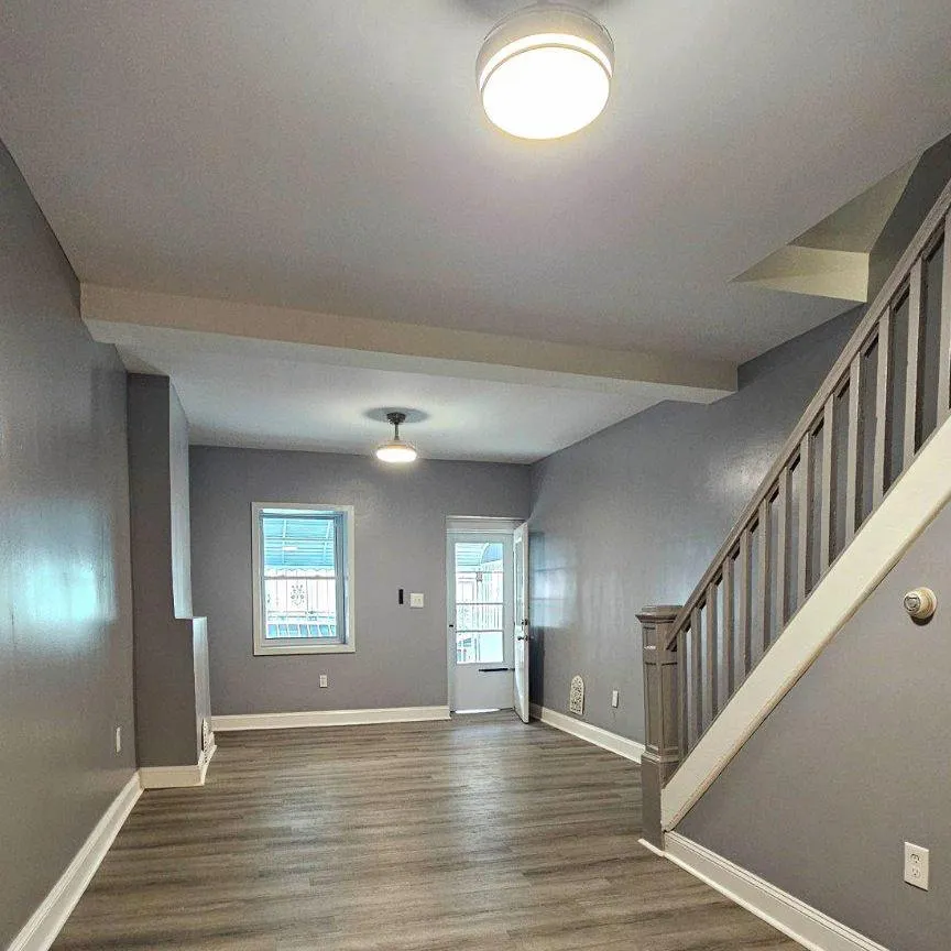 2411 LAWRENCE STREET Philadelphia, PA 19133