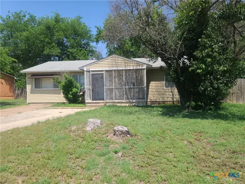 1411 Redondo Drive