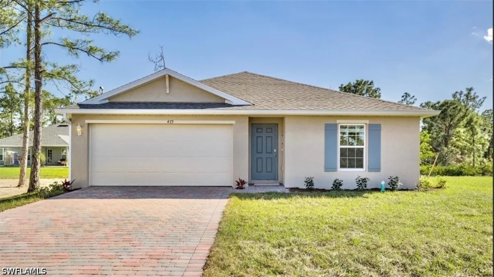 SANDALWOOD CIRCLE Labelle, FL 33935