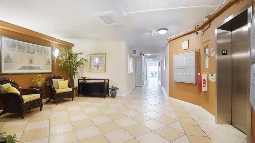 3220 Bayview Drive #202 Fort Lauderdale, FL 33306